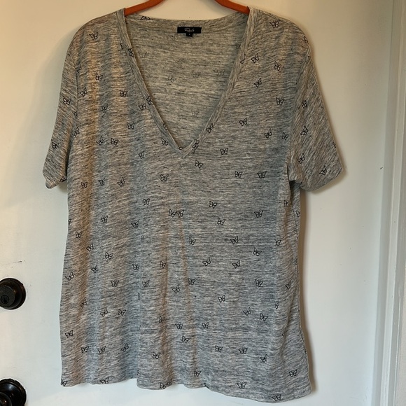 Rails Cara Tee Butterflies in Heather Grey size Large - Picture 2 of 6